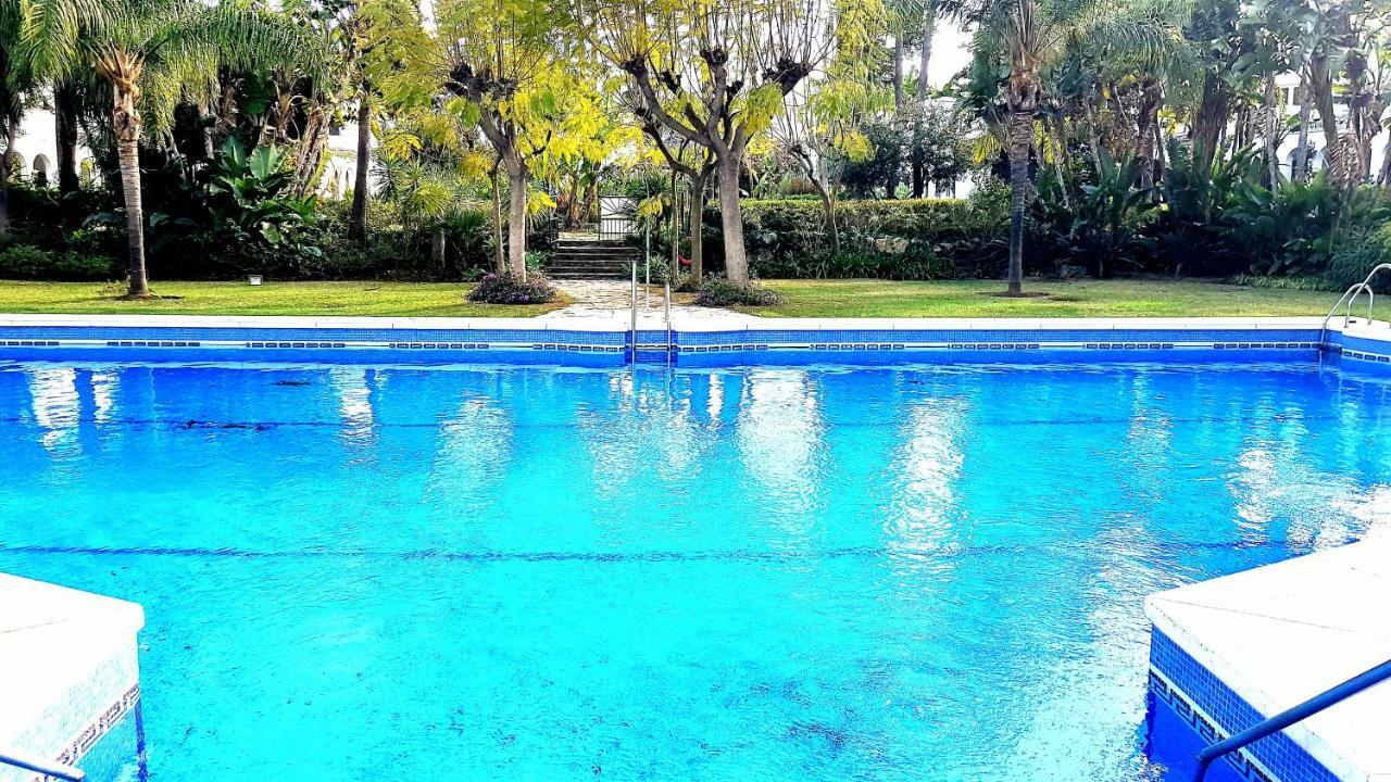 Apartamento Con Vistas Al Campo De Golf Y Piscina Apartment Fuengirola Exterior photo
